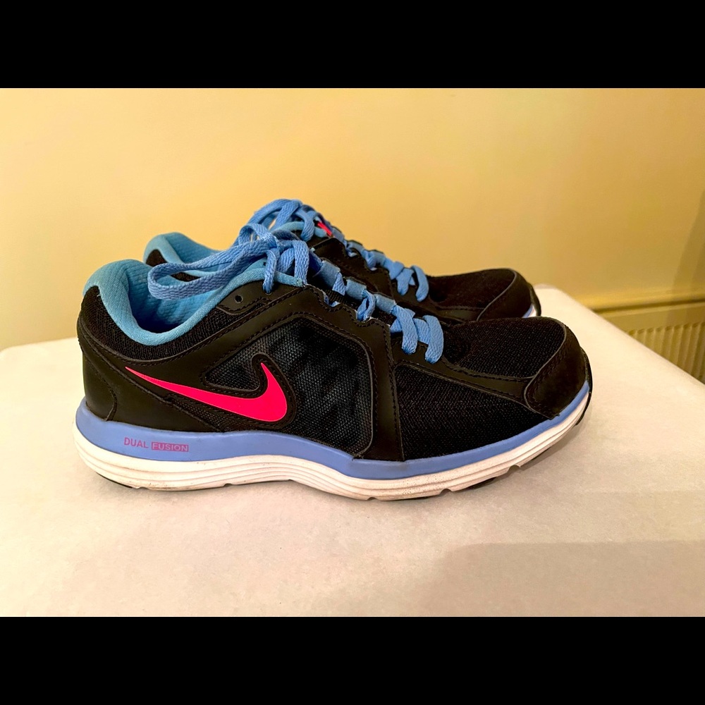 Nike Workout shoe. 6/12